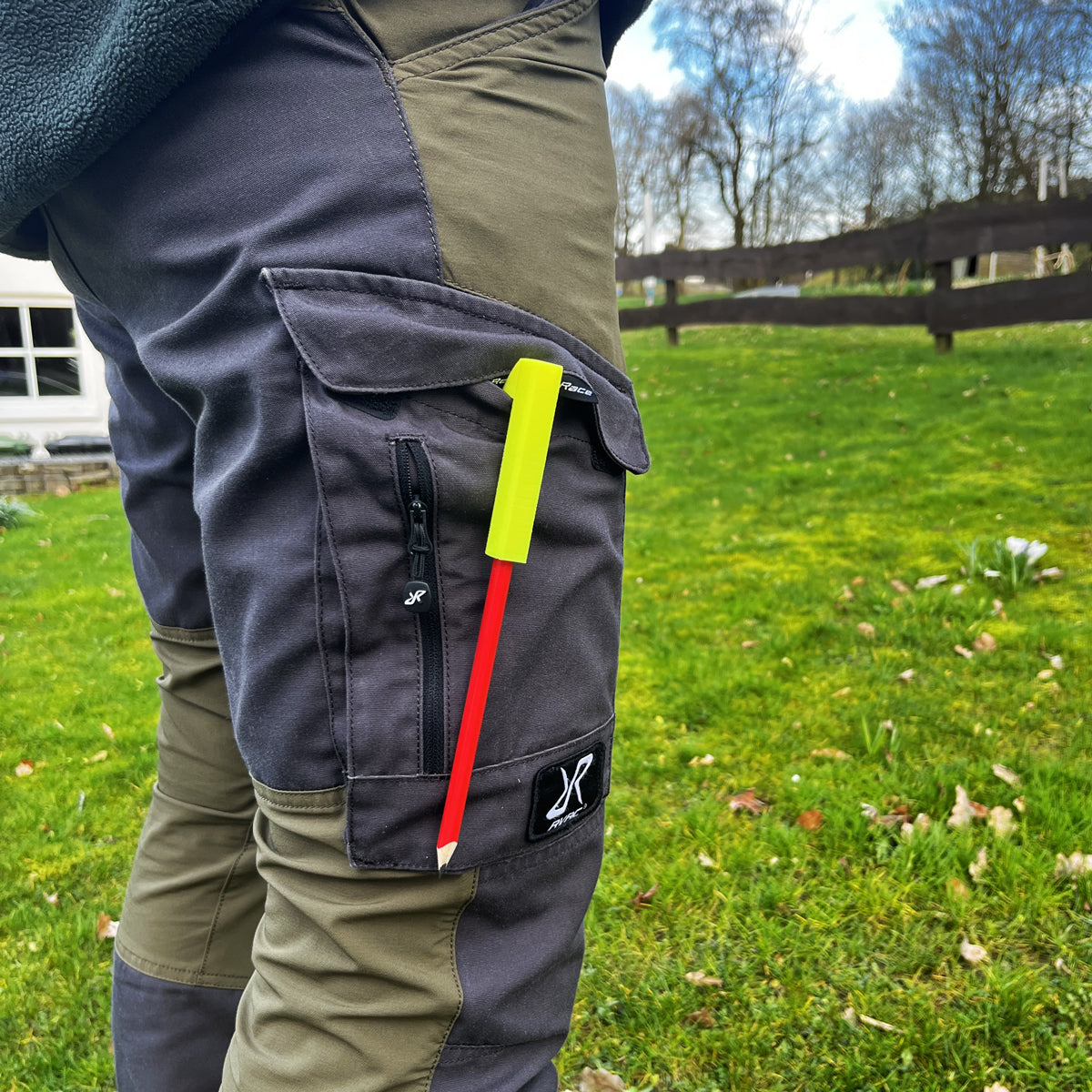 R-Satz Shop Zimmermannsstift Halterung inkl 2 Bleistifte Halter für Handwerker Velux Stift